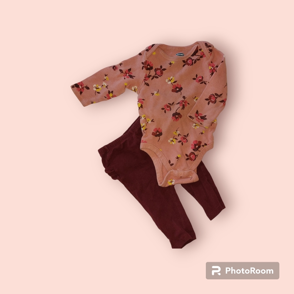 Old Navy Fall/Winter Thermal Bodysuit and Legging, 6-12 Months